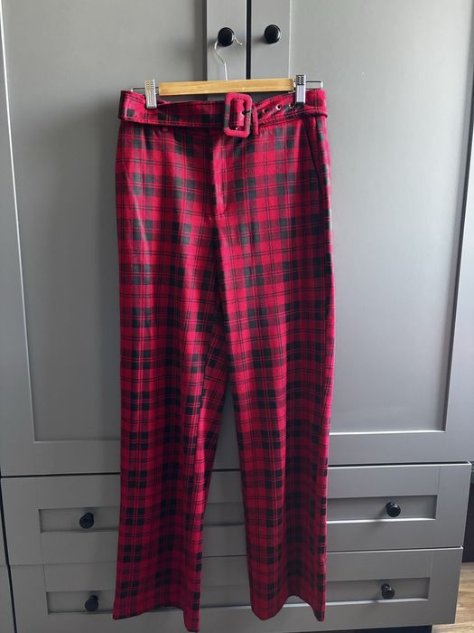 Eleganckie spodnie rozm. S Top Secret