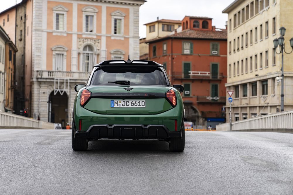 MINI 3 Portas Cooper E Essential
