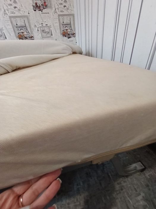 Розкладний диван без бильць