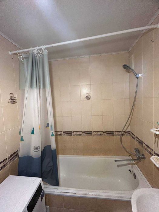 Трикімнатна квартира на Прибузькій.Будинок 2007року.