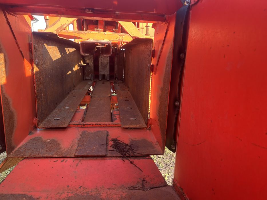 Прес подборщикSipma  Deutz Fahr 440