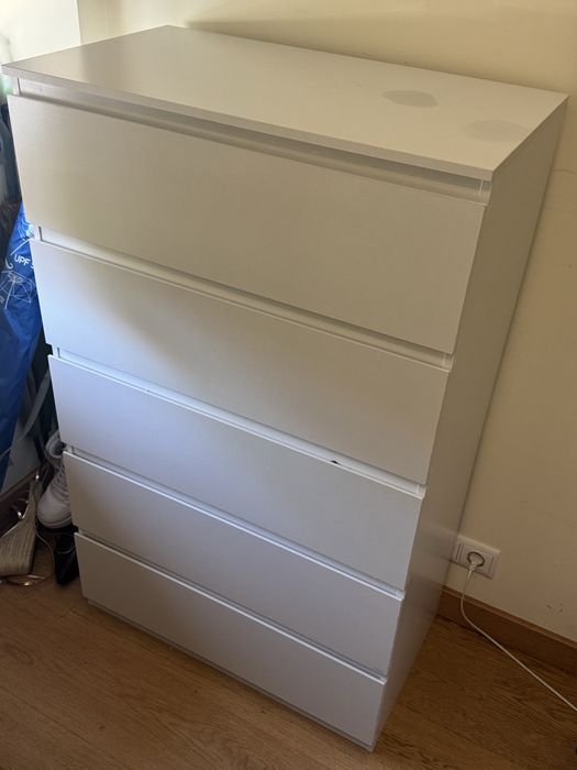 Cómoda para quarto 5 gavetas