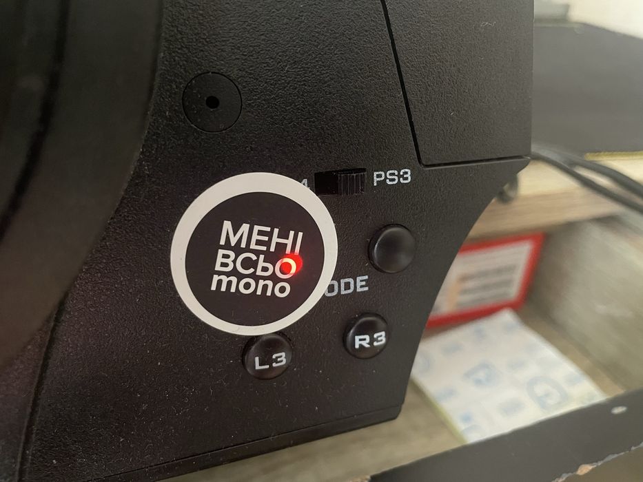 Продам руль Thrustmaster t150