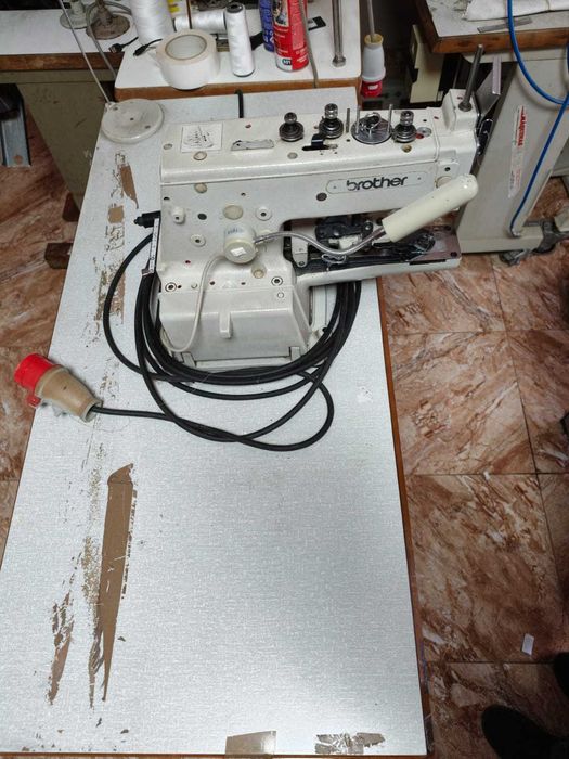 Maquina Pregar Botões