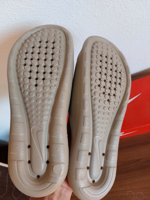 Chinelos Nike tamanho 40 novo com etiqueta