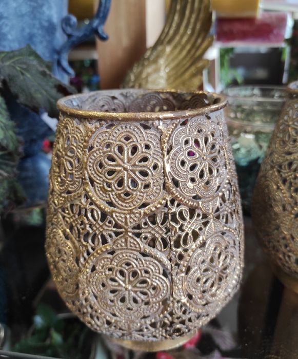 Świeczniki stare złoto, metalowe.