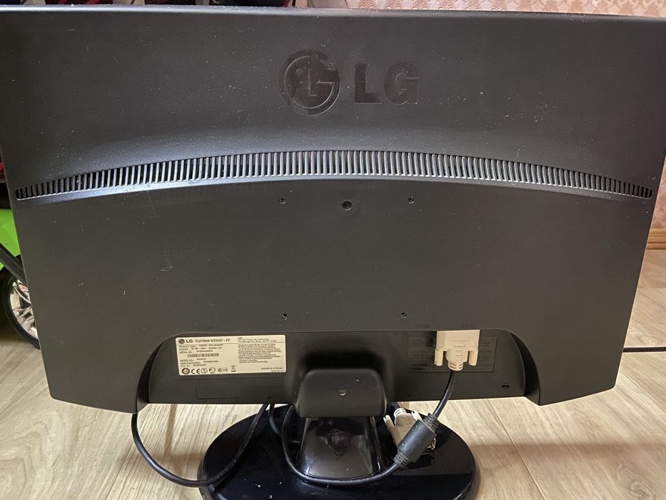 Монітор LG Flatron W2343T-PF