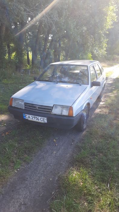 Автомобиль Ваз 2109
