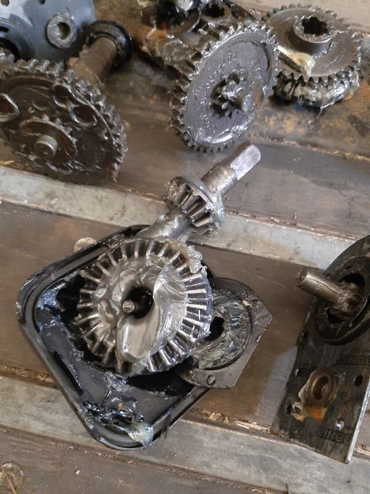 Опорні лапи та запчастини напівпричіпа saf jost