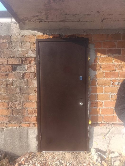 Дача під реконструкцію з міцною основою та світлом. Соколовський масив