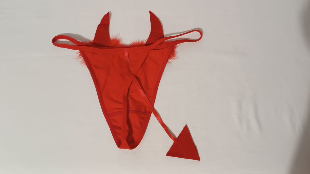 Tanga diabinha. Nova em caixa. S/M
