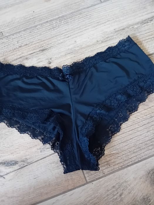 Triumph majtki figi damskie