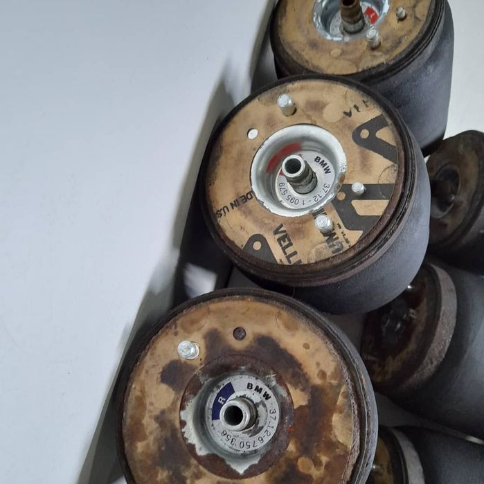 Пневмо подушка стойка амортизатор BMW X5 E53 2002-2006 рік