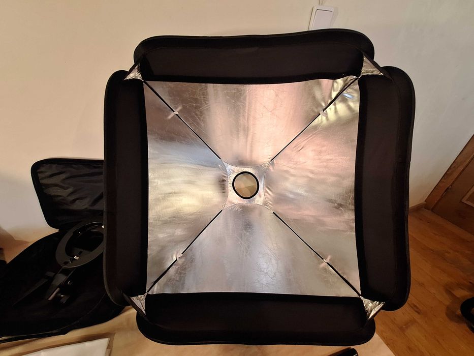 Softbox 60x60 cm com suporte de fixação suporte de Bowen (2 un.)