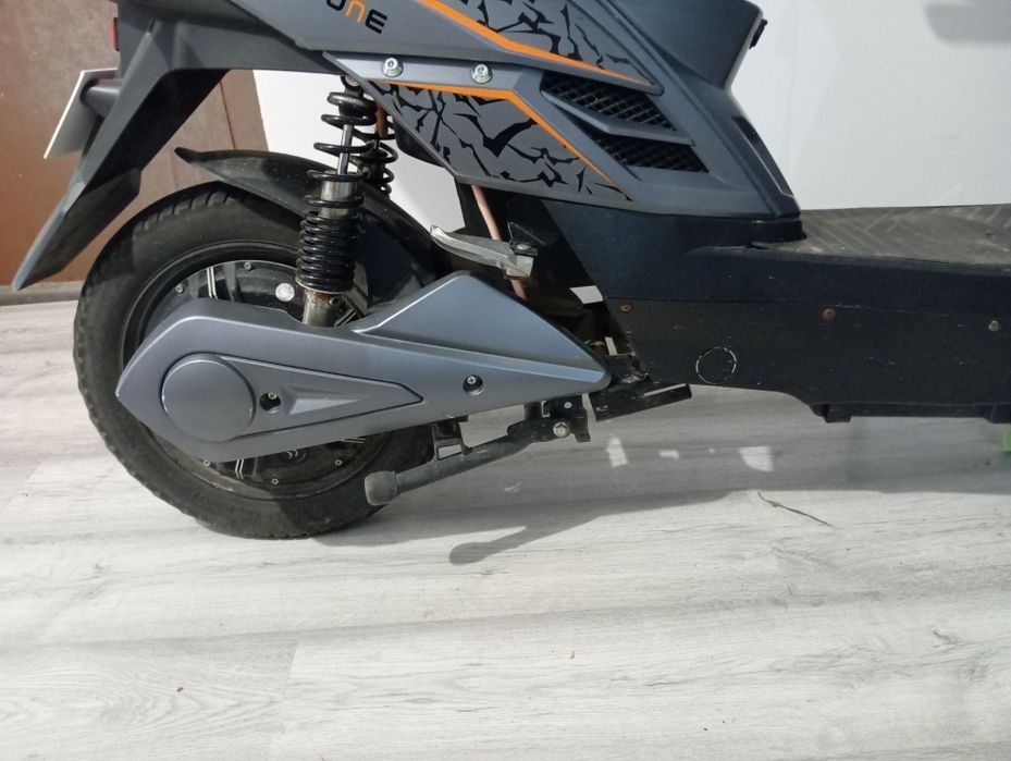 Moto elétrica(semi-nova)