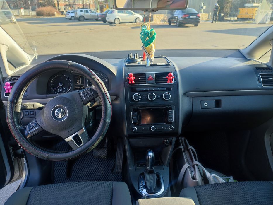 Продам Volkswagen touran