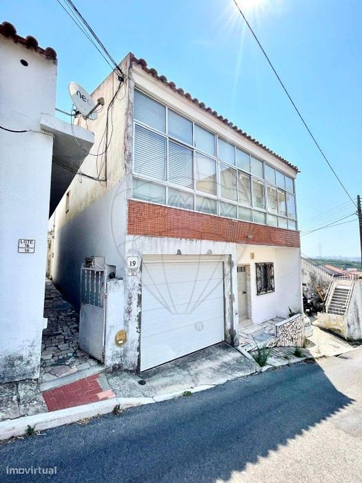 Moradia T5 para venda