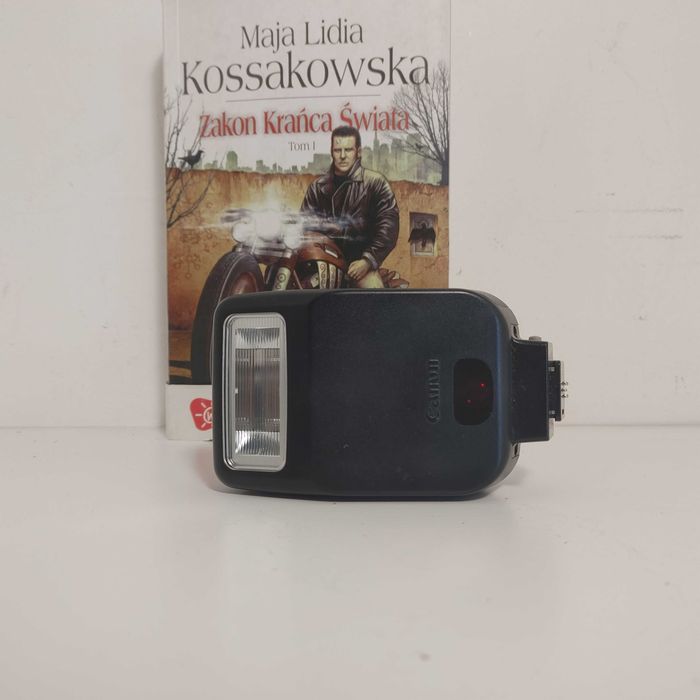 Canon Speedlite 200E – Kompaktowa lampa błyskowa TTL