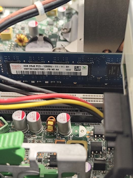 Komputer Stacjonarny HP Compaq 8300 Elite SFF PC
