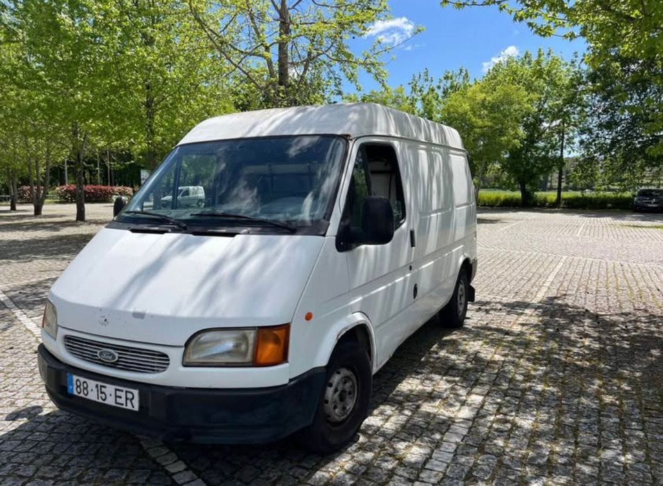 Campervan ford transit legalizada. Aceito retomas