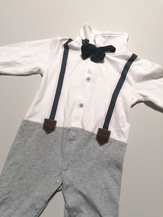 Babygrow Branco e Cinza