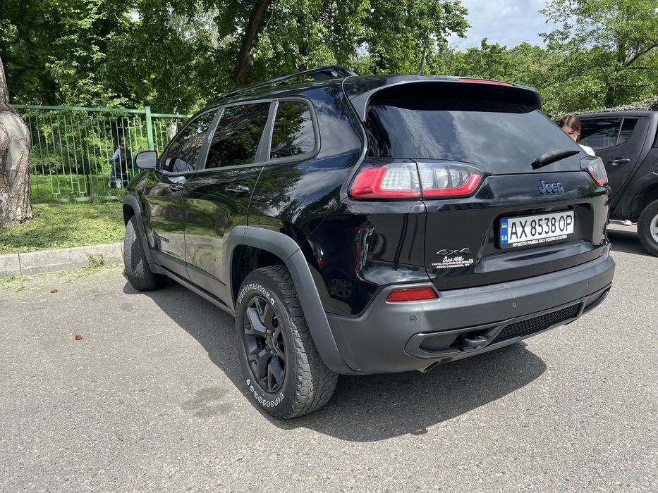 Jeep Cherokee Kl 2019 3.2 бензин.