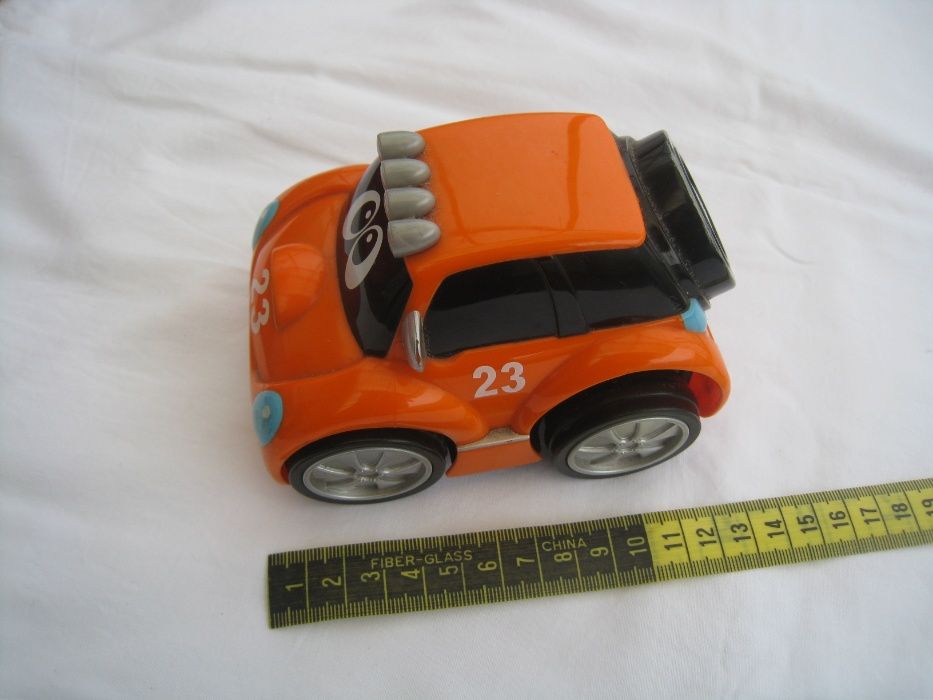 Carro de brincar da Chicco429701041320765441