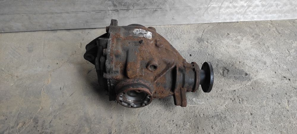 Dyferencjał tylny most BMW e83 X3 3.07 2.0d 150KM
