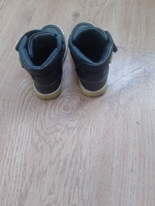 Buty za kostkę na rzep