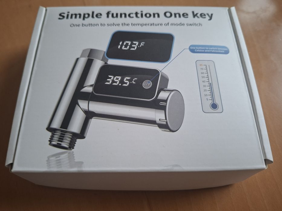 Проточний термометр для душу
