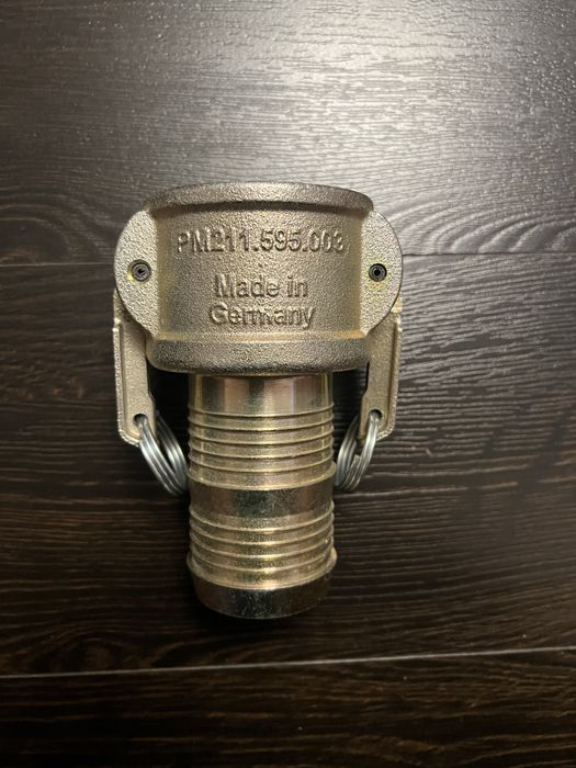 Соединение для шланга транспортирующий раствор для строй работ(муфта)