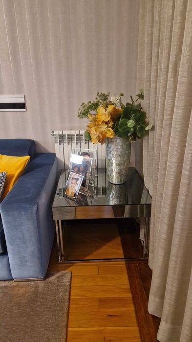 Mesa em vidro Laskasas