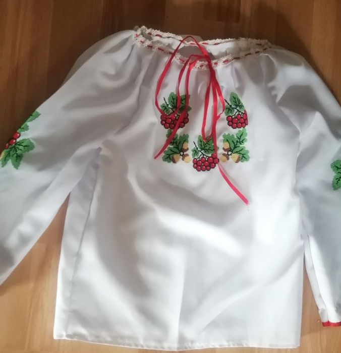Вишиванка на дівчину р. 122