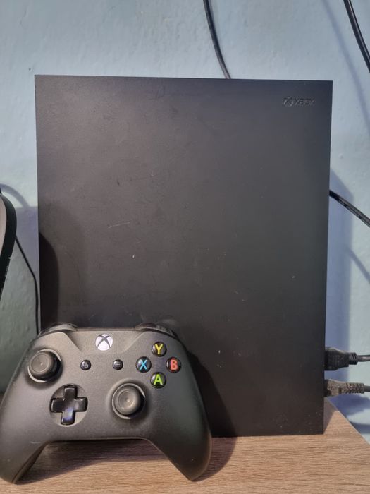 Xbox One X 1TB  ** Vendo/troco **