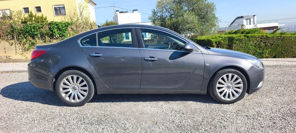 Opel Insignia 2.0 CDTI Automático  120.000 km — photo 2