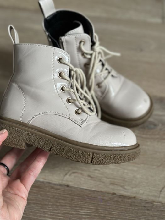 Дитяче взуття (черевики, балетки, кросівки, туфлі, сандалі) 28 розмір