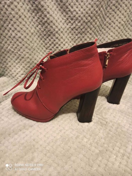 Продам напівчеревики жіночі на каблуку. Натуральна шкіра. Нові