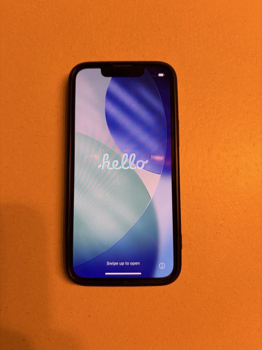 iPhone 13 mini 128 GB w kolorze Midnight (czarny). Bateria 91%