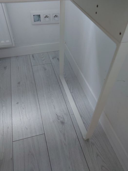 Biurko     IKEA  białe