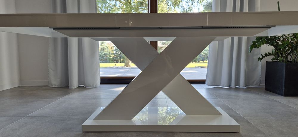 Stół rozkładany Xenon biały wysoki połysk