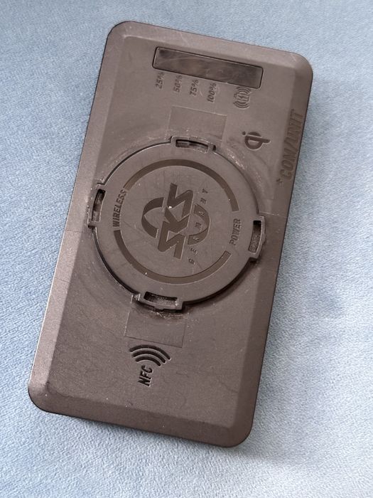 Powerbank SKS + COM z ladowaniem indukcyjnym 5000 mAh