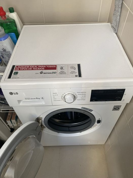 Máquina de Lavar LG Inverter Direct Drive 8Kg