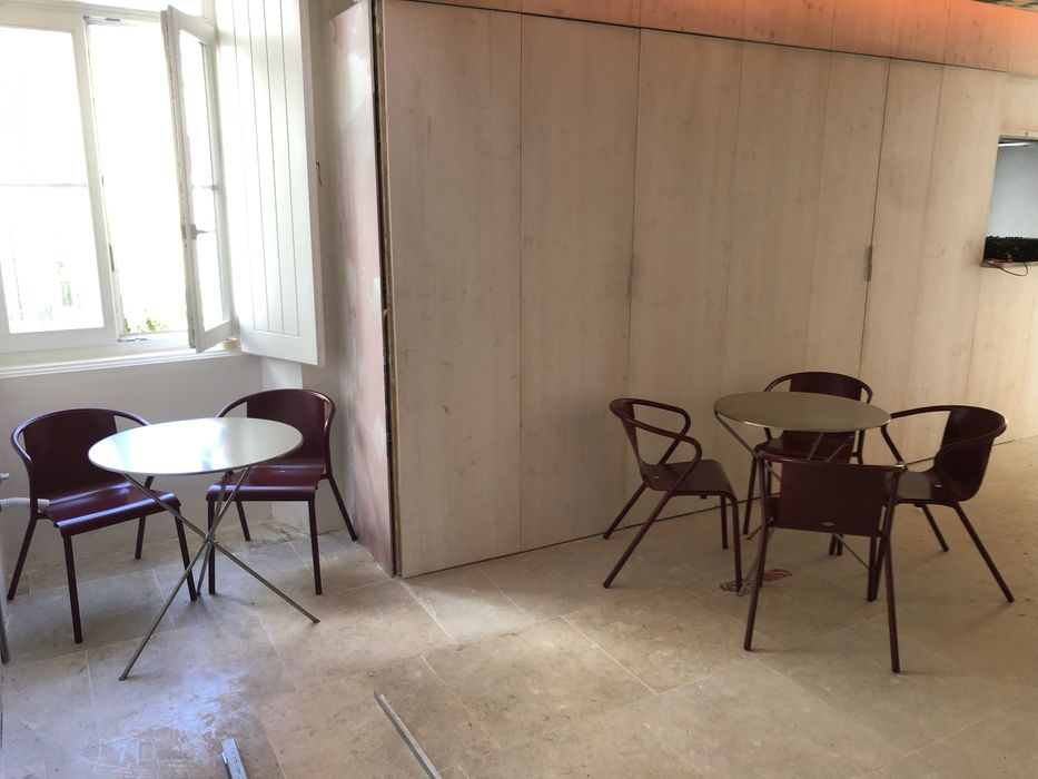 7 mesas de Inox dobráveis de exterior Zara Home - Novas