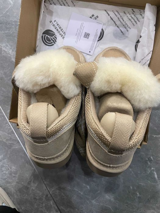 UGG Highmel Niskie śniegowce z grubymi sznurowadłami r.39