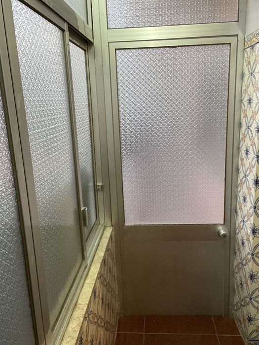 Janelas em Aluminio + porta