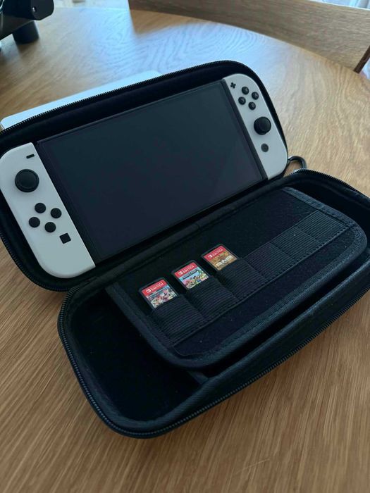 Nintendo Switch OLED White - 3 gry - stan idealny