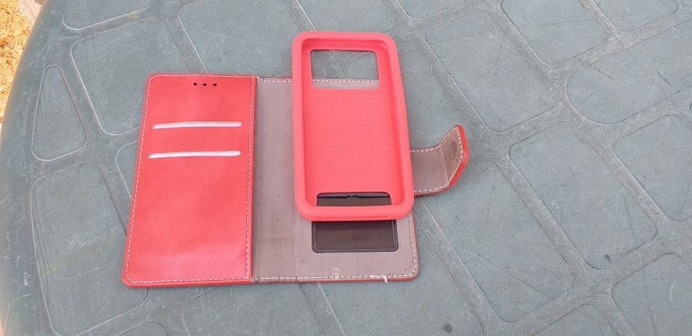 Estante  para CD/DVD em ótimo estado de conservação