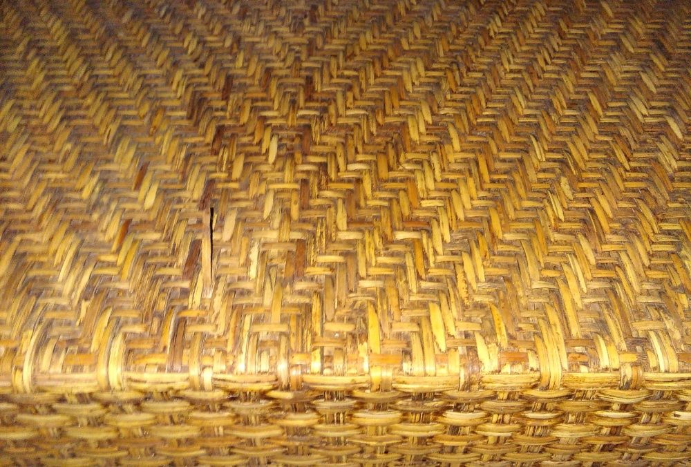 Rattan / natural wicker side table64584678964739123