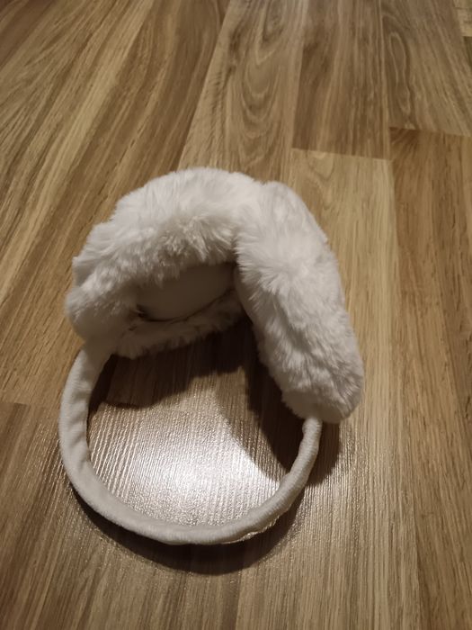 Nowe, pluszowe nauszniki