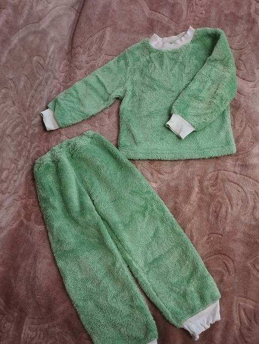 Піжама дитяча ( штани, кофта)